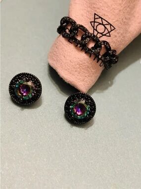 Oomiay Bang Bang Earrings